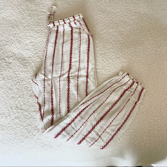 Trendy two piece summer set! comes with tube top and pants - Picture 5 of 8